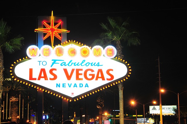Von Scorseses ‘Casino’ zu Heute: Las Vegas’ Wandel von der Mafia-Ära zu Luxusresorts